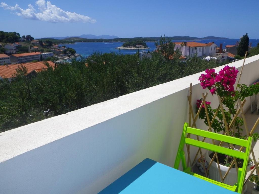 Apartment Buzolic Đảo Hvar Ngoại thất bức ảnh