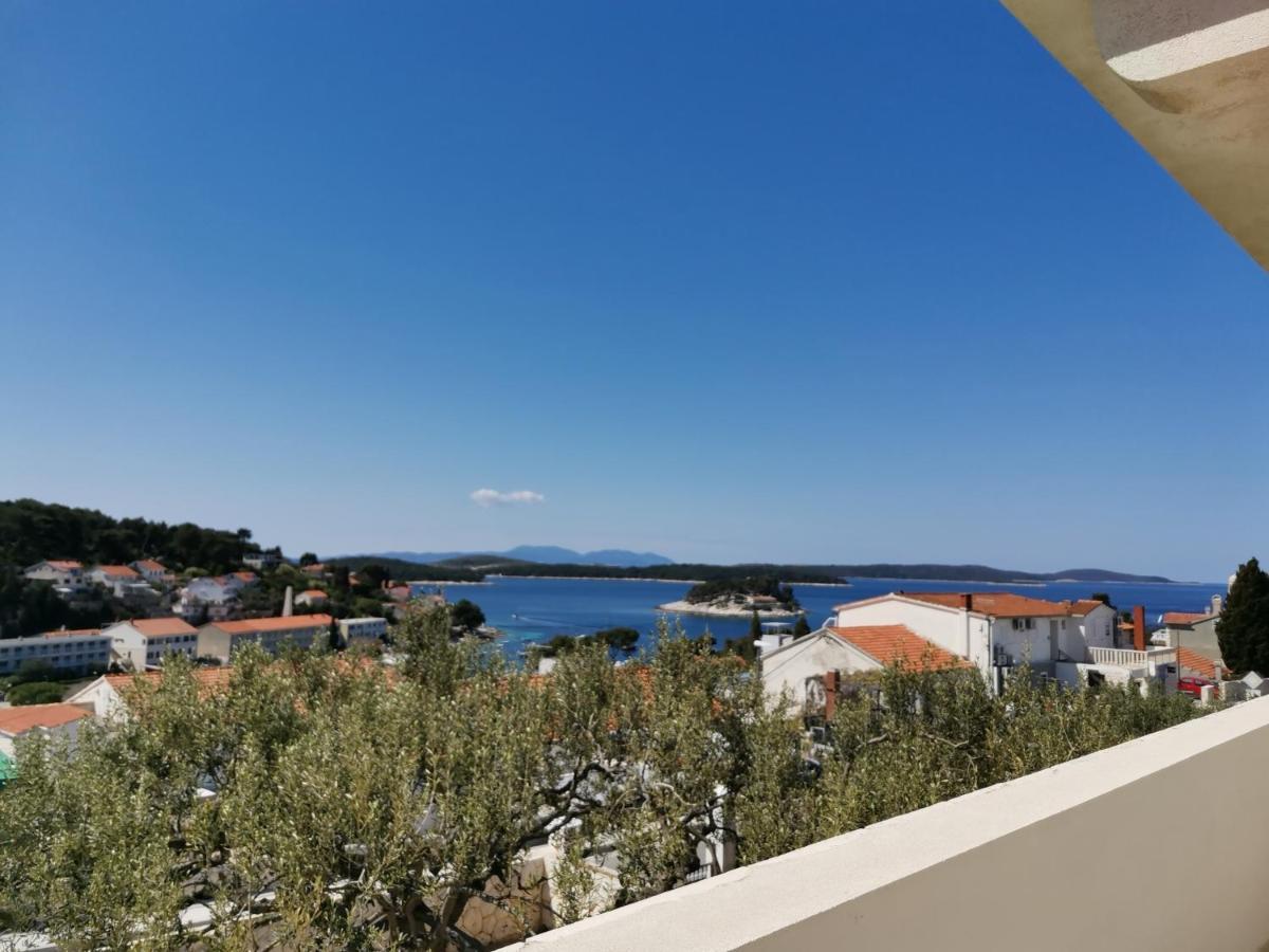 Apartment Buzolic Đảo Hvar Ngoại thất bức ảnh